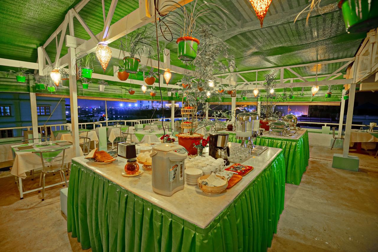 Taim Phyu Hotel Мандалей Екстериор снимка