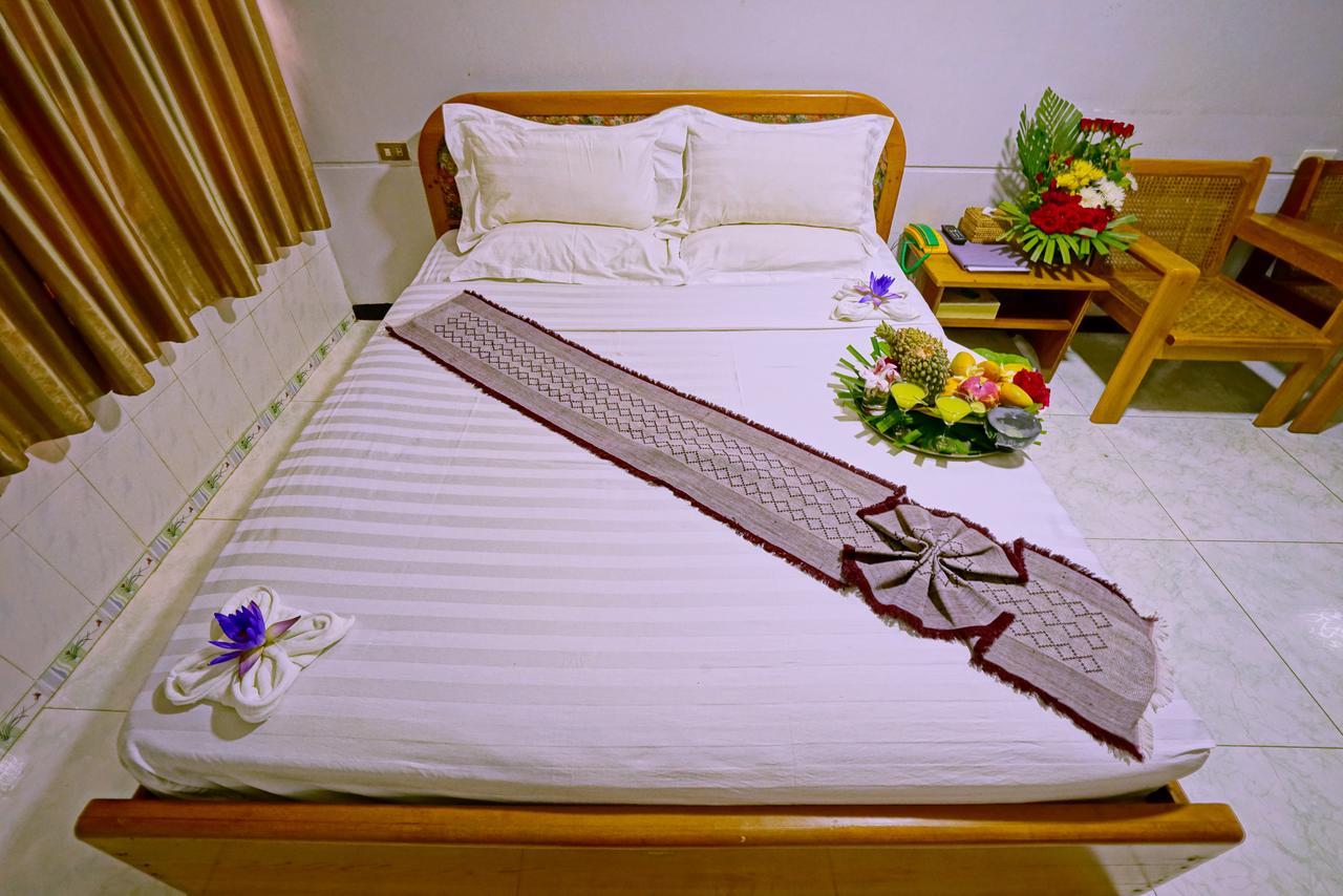 Taim Phyu Hotel Мандалей Екстериор снимка
