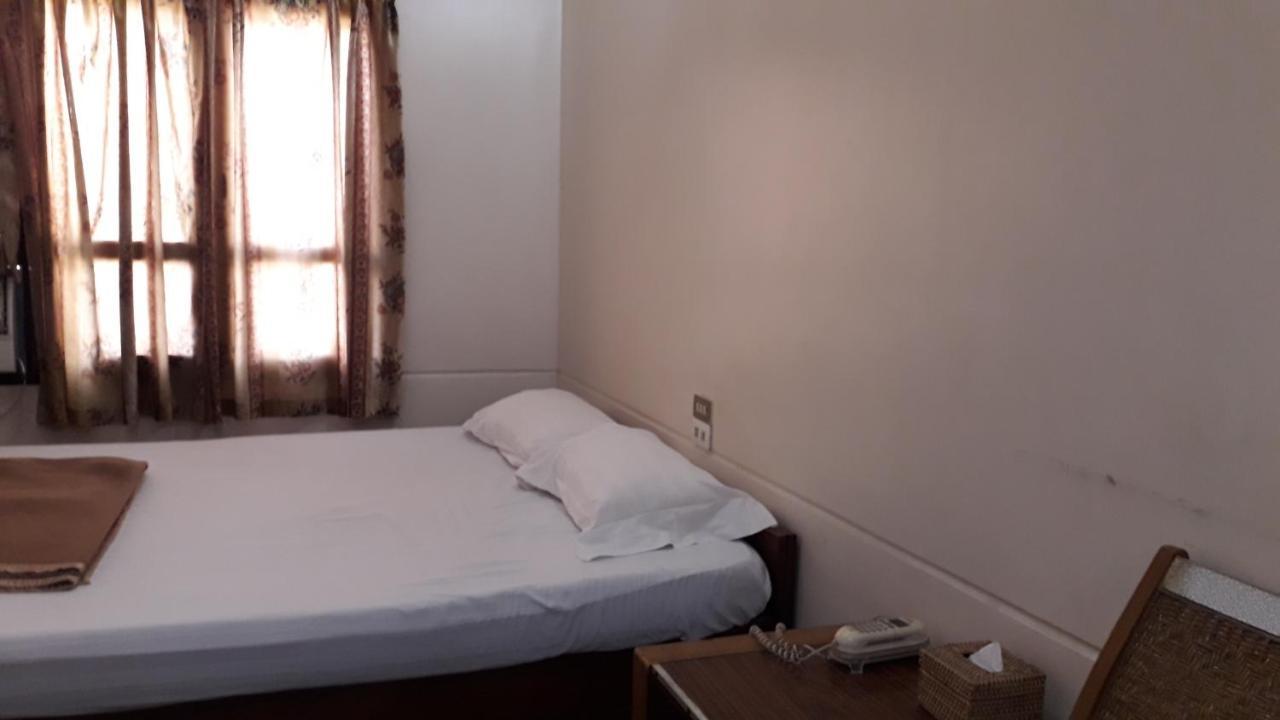 Taim Phyu Hotel Мандалей Екстериор снимка