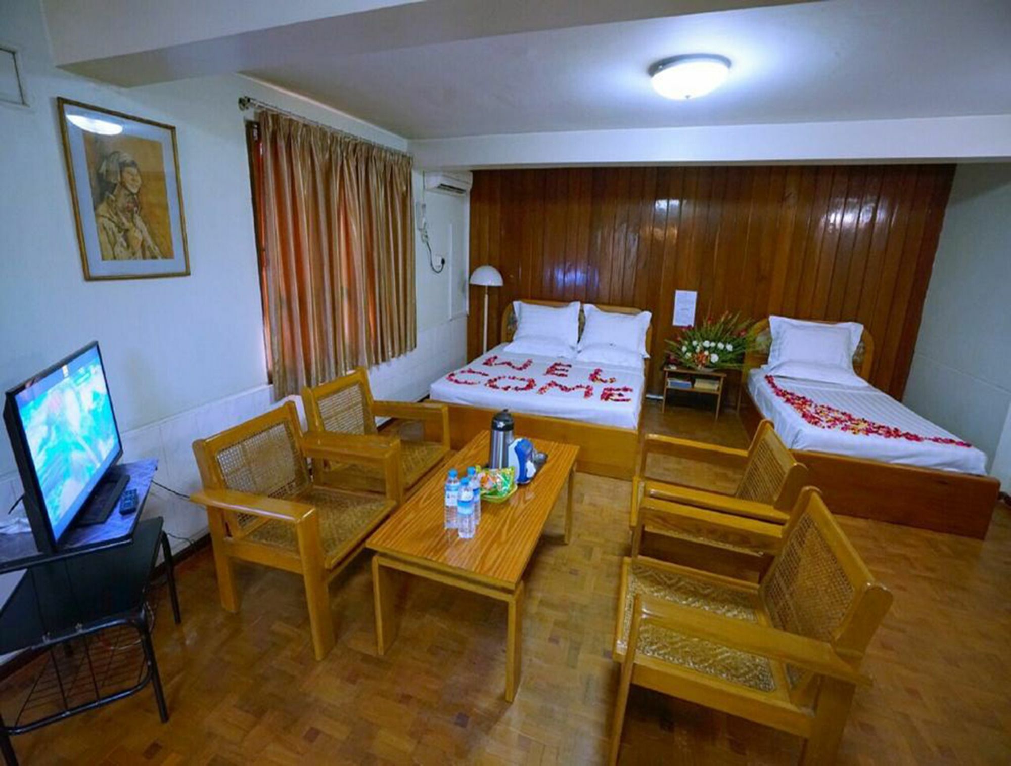 Taim Phyu Hotel Мандалей Екстериор снимка
