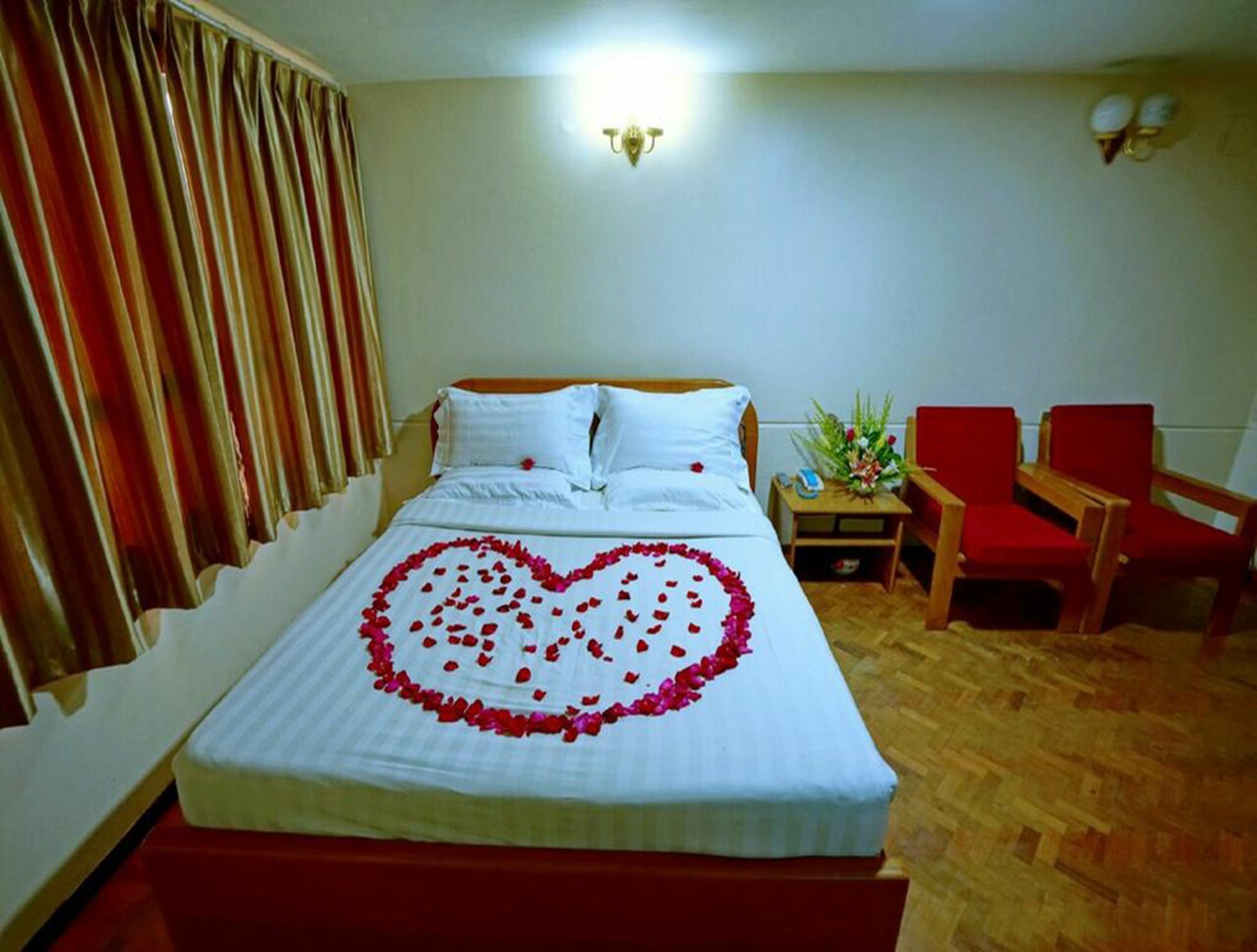 Taim Phyu Hotel Мандалей Екстериор снимка